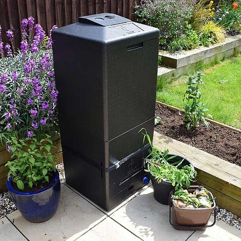 Hotbin Mini Composter And Accessories - Image 7